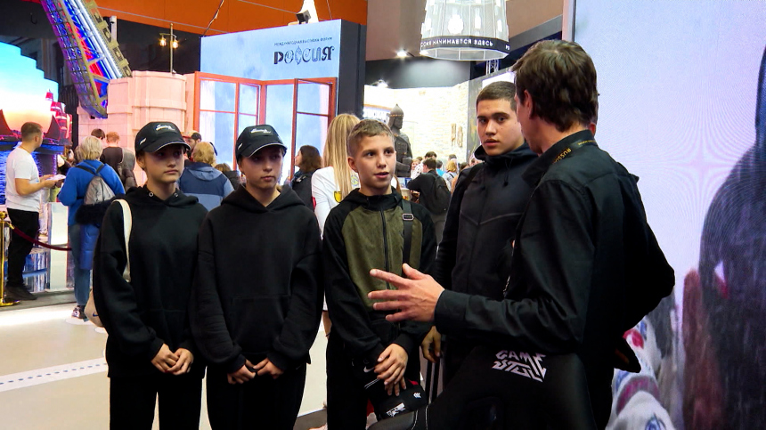 Дети Донбасса посетили выставку «Россия» на ВДНХ