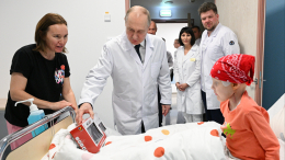 Владимир Путин посетил современный онкоцентр: самое важное