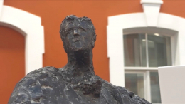 Обидеть художника может каждый: в Петербурге раскритиковали памятник Шаляпину