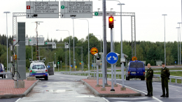 Финляндия закроет четыре КПП на границе с Россией