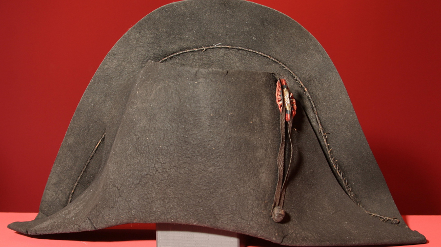 Шляпу Наполеона продали на аукционе за рекордную сумму