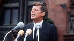 Проклятие Кеннеди: почему члены одной из известнейших семей США умирают один за другим