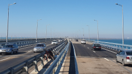 «Такая чушь»: Песков о строительстве тоннеля под Крымским мостом