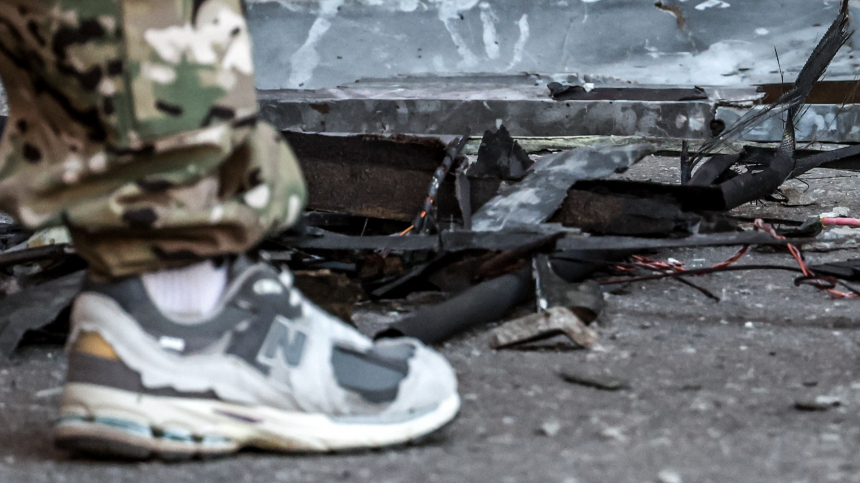 Обломки украинского беспилотника врезались в жилой дом в Туле: есть пострадавшие