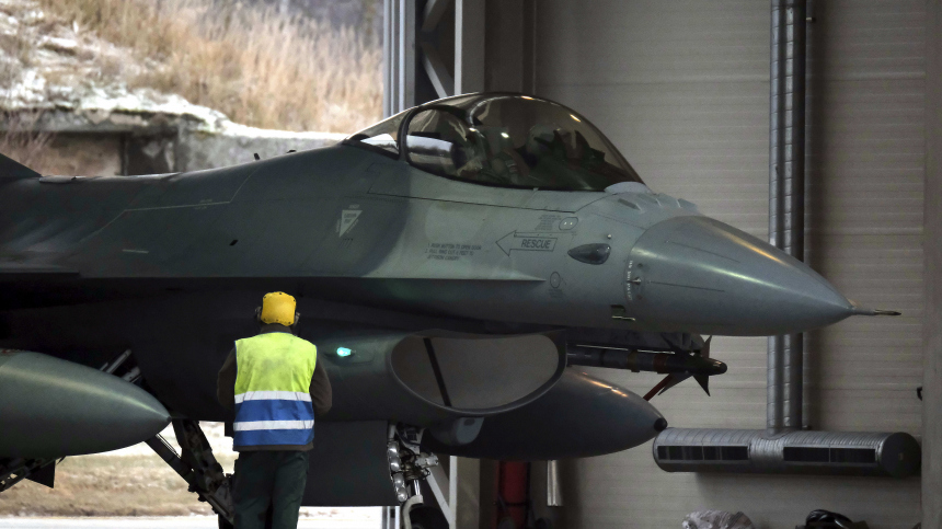 «Задействует в ответ»: как Россия отреагирует на поставку Украине F-16