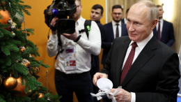 «Много желаний»: какие новогодние мечты детей осуществит Путин