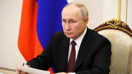 «Роль трудно переоценить»: Кремль о номинировании Путина на звание человека года