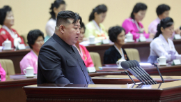 Ким Чен Ын расплакался на съезде матерей