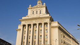 В парламенте Болгарии произошла драка из-за передачи ВСУ списанной бронетехники