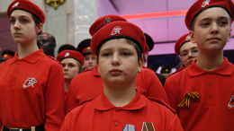 Важно помнить всегда: Путин обратился к юнармейцам в День героев Отечества