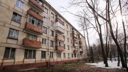 «Заваливаются набок»: Путин приказал разобраться с ветхим жильем в Архангельске