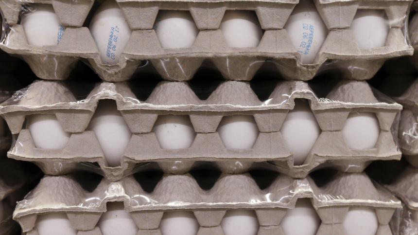 «У нас все нормально»: в Госдуме назвали ответственного за цены на куриные яйца