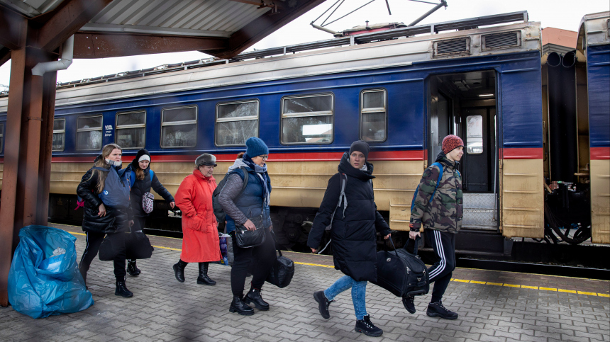 Польша в ужасе: украинские беженцы привезли в страну венерические болезни