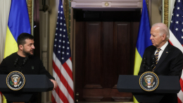 «Шаромыжничал с протянутой рукой»: визит Зеленского в США не увенчался успехом