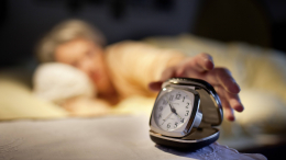 Почему мы просыпаемся по ночам и как это влияет на здоровье