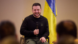«Чтобы штаны не спадали»: зачем Зеленский пытается вселить ложные надежды украинцам