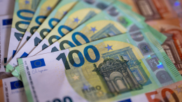Курс евро в ходе торгов поднялся выше 100 рублей