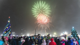 В Москве снова встретят Новый год без салютов и фейерверков