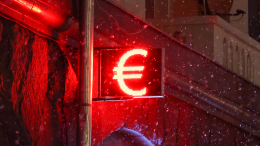 Курс евро в ходе торгов превысил 102 рубля