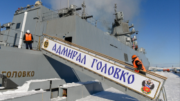 Путин разрешил поднять флаг ВМФ на фрегате «Адмирал Головко»