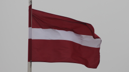 Латвия хочет принудительно выселить из страны более 1,2 тысячи россиян
