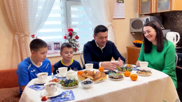 Губернатор Московской области поздравил с Рождеством семью погибшего в зоне СВО бойца Сычева
