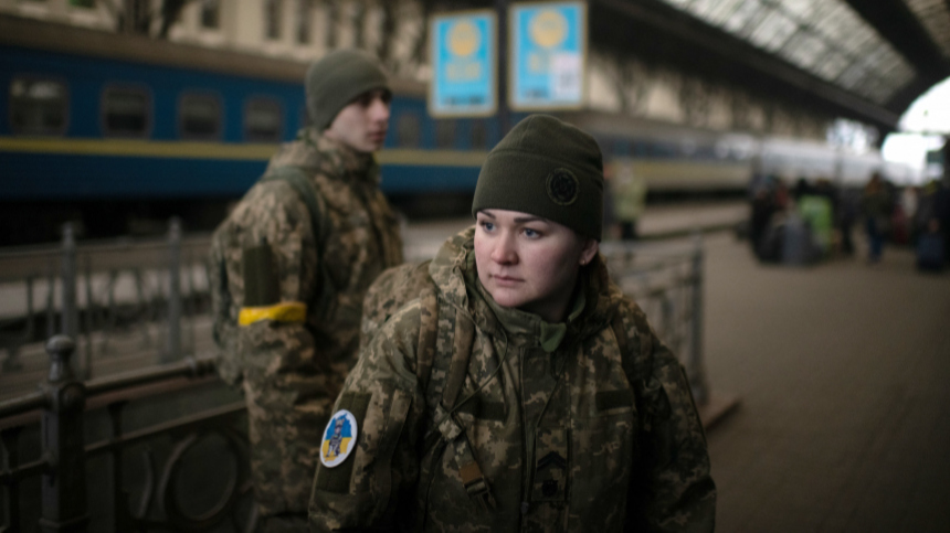 Глава МО Умеров случайно раскрыл, сколько женщин хотят мобилизовать на Украине
