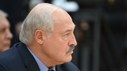 «Упала, килограммов 80»: Лукашенко сообщил о полученной травме