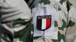 Игра в «большую дипломатию»: зачем Франция отправляет наемников и оружие на Украину