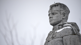 Вслед за Хиросимой и Нагасаки: в Болгарии граждане защищают памятники от властей