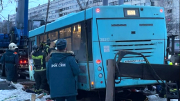 Необъяснимое ДТП: что известно о жуткой аварии с автобусом в Петербурге