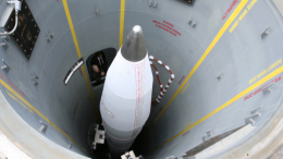 Узрели некую угрозу: США решили разместить ядерное оружие в Британии