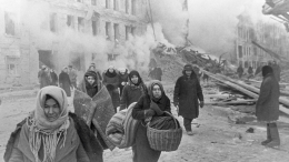«Крошки в столовой собирали»: как люди выживали во время блокады Ленинграда