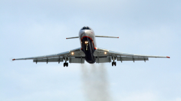 Летевший в Якутск самолет экстренно сел из-за срабатывания датчика пожара