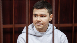 Суд оставил без изменения меру пресечения блогеру Шабутдинову