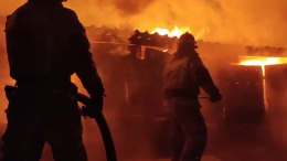 Мощный пожар вспыхнул на обувном складе под Владимиром