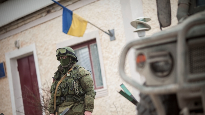 «Баб здесь больше, не отдадим мужика»: украинки набросились на военкома в Одессе