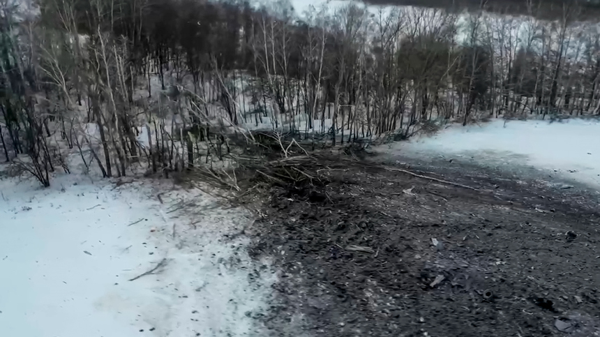 Обломки сбитого под Белгородом самолета Ил-76 перевезли на спецполигон
