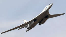Российские ракетоносцы Ту-160 выполнили полет над Северным Ледовитым океаном
