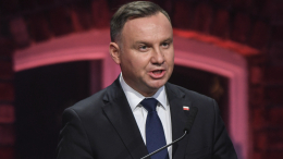 «Переобувается в воздухе»: почему президент Польши меняет отношение к Украине