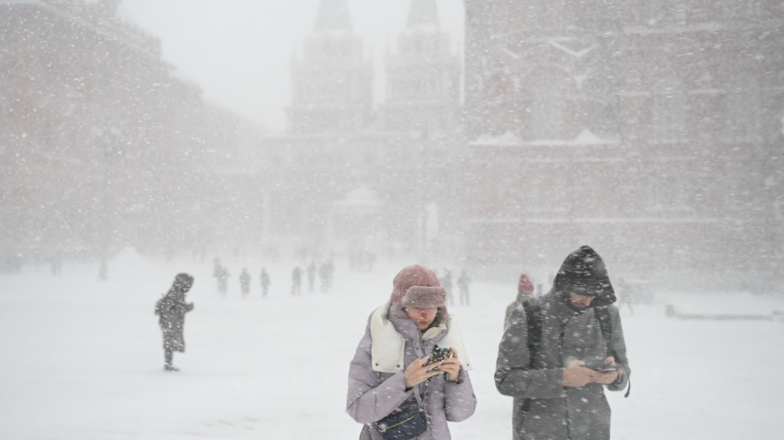 «Роскосмос» показал снимок циклона «Ольга», вызвавшего снегопад в Москве
