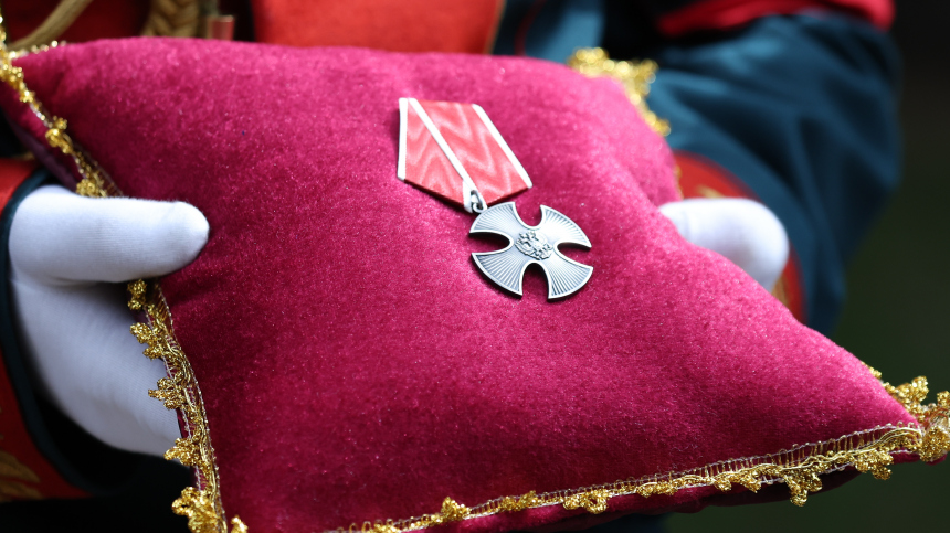 Экипаж сбитого под Белгородом Ил-76 наградили орденами Мужества посмертно