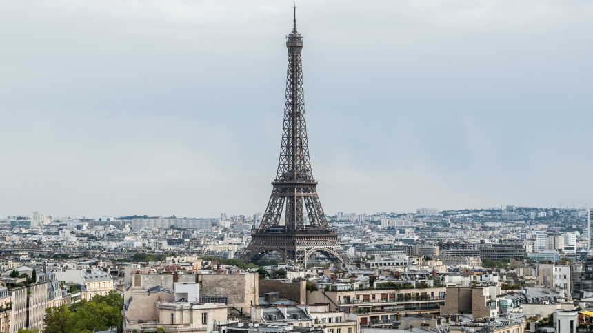 Кусок Эйфелевой башни поместят в медали Олимпиады в Париже