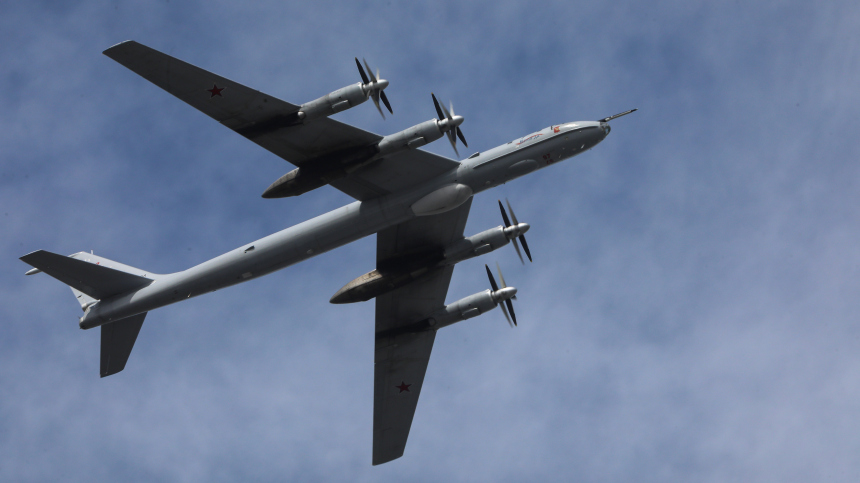 «Партнеры» лезут: зачем Россия привлечет Ту-142 к патрулированию Севморпути