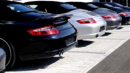 В портах США оказались заблокированы тысячи авто Porsche, Bentley и Audi