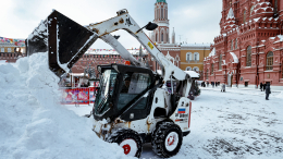 Заммэра Москвы Бирюков рассказал о работе городских служб в снегопад