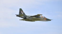 Штурмовики Су-25 наносят удары по позициям ВСУ: лучшее видео из зоны СВО за день