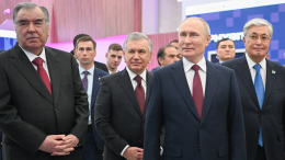 «Россия, любовь, народ»: Путин пообщался с нейросетью на «Играх будущего»
