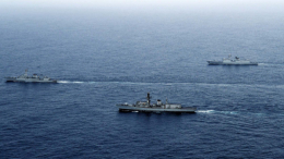 Неизвестные атаковали судно Великобритании у побережья Йемена