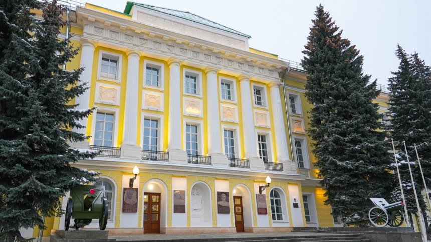 Зданию штаба Московского военного округа вернули исторический облик